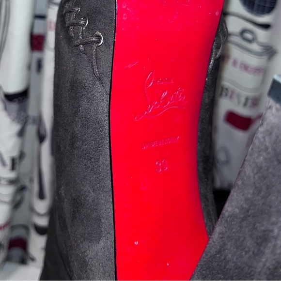 Louboutin: Suede Corset Lace Up 2-in-1 Fold Over Shearling Fur Heel Boots - Picture 10 of 13